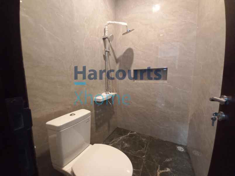 dijual rumah bintaro sektor 9