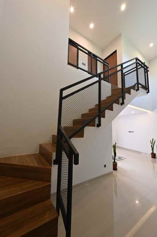 dijual rumah bintaro tangerang selatan