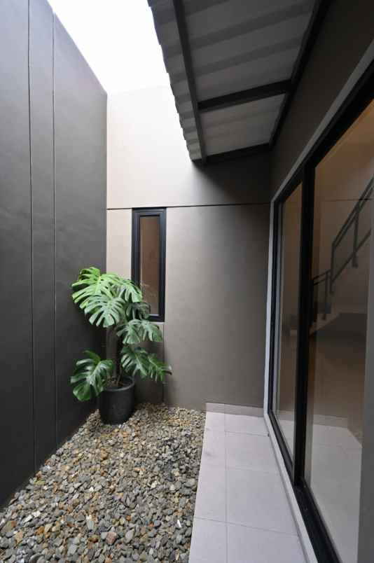 dijual rumah bintaro tangerang selatan