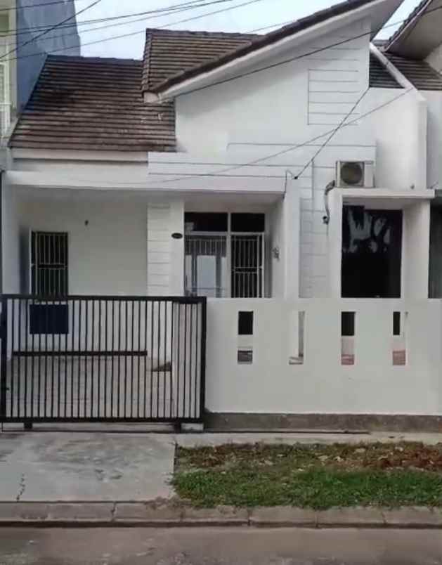 dijual rumah bukit golf cibubur