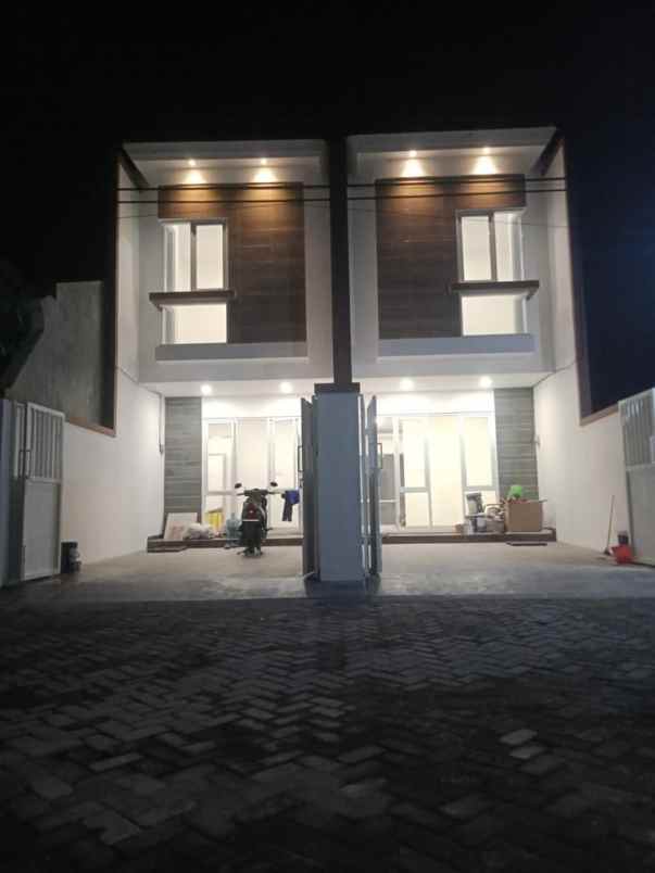 dijual rumah bumi wonorejo