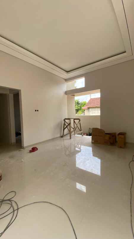 dijual rumah caturharjo sleman