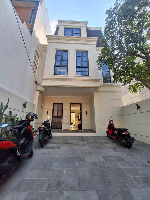 dijual rumah cempaka putih jakpus