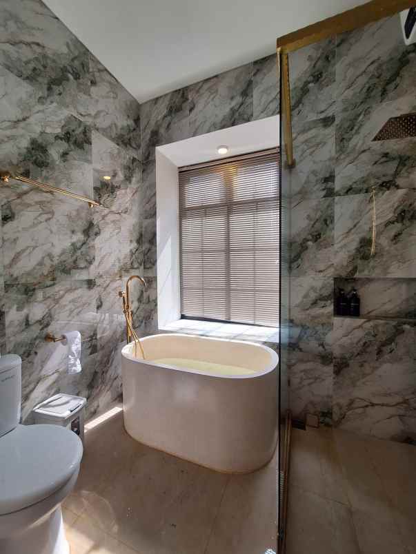 dijual rumah cempaka putih jakpus