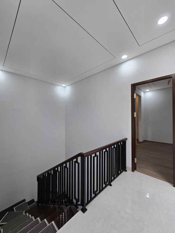 dijual rumah cempaka putih tengah