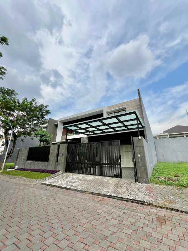 dijual rumah chofa