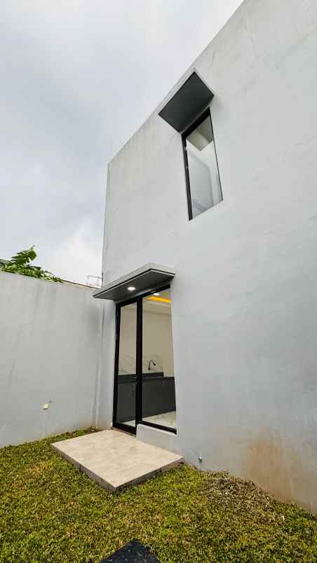 dijual rumah cibubur city