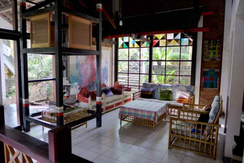 dijual rumah ciburial