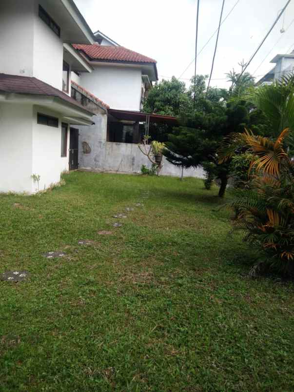 dijual rumah cigadung raya tubagus