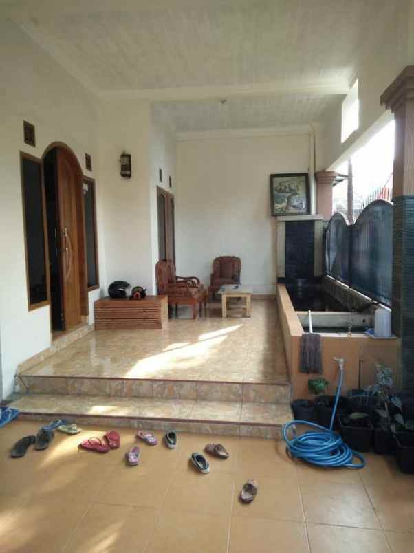 dijual rumah cilame ngamprah