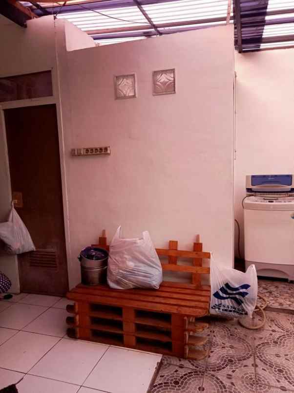 dijual rumah cilame ngamprah