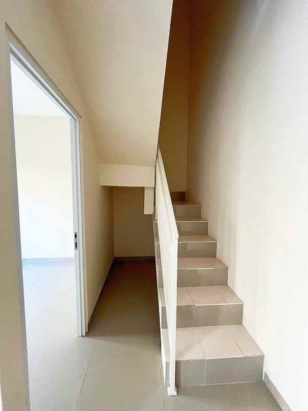 dijual rumah cililitan