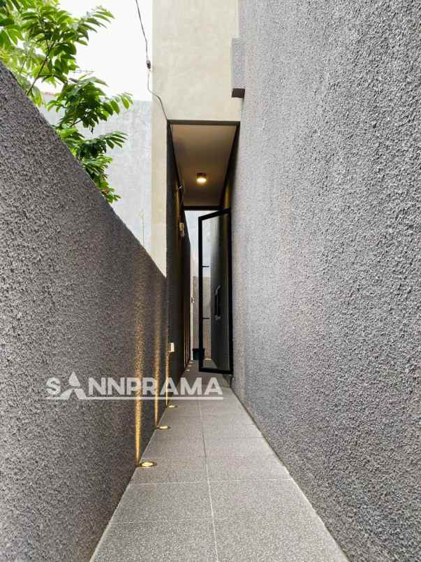 dijual rumah cipedak