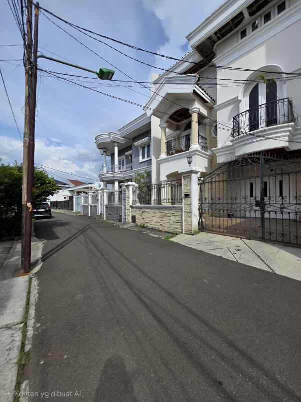 dijual rumah cipinang elok jatinegara