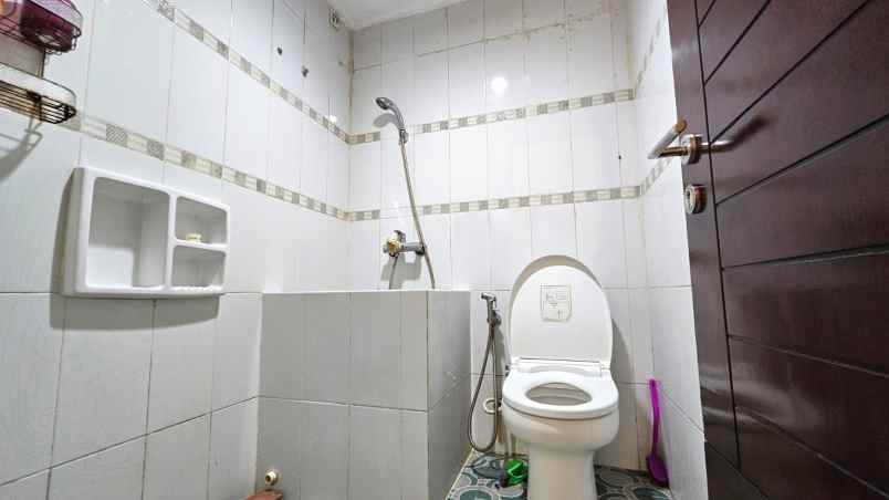 dijual rumah cluster arana kota harapan