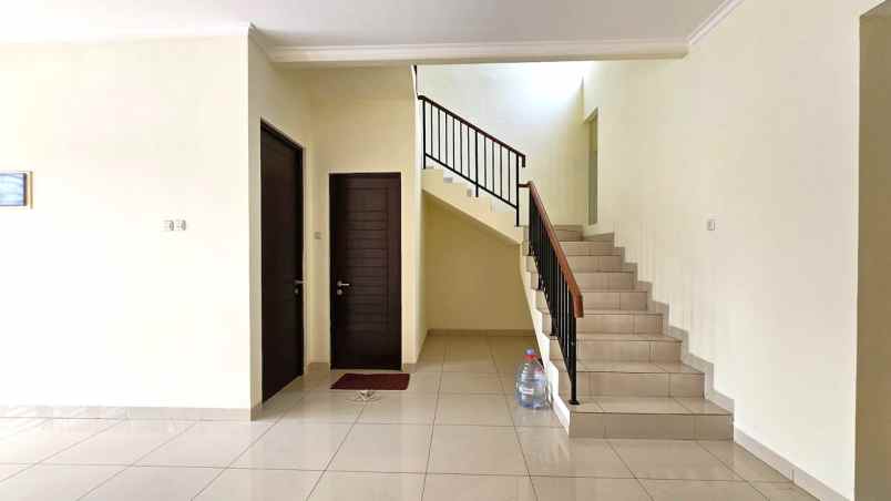 dijual rumah cluster arana kota harapan