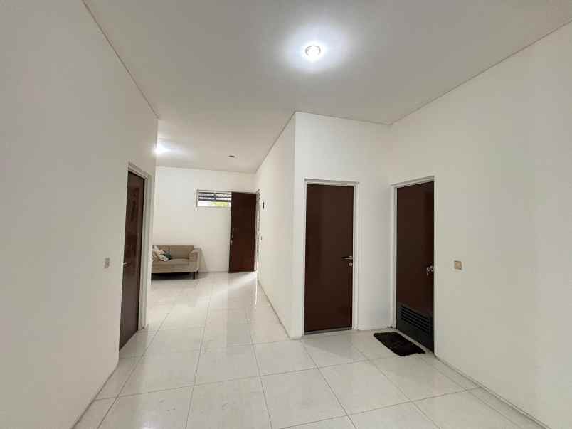 dijual rumah cluster aurora valley bsb