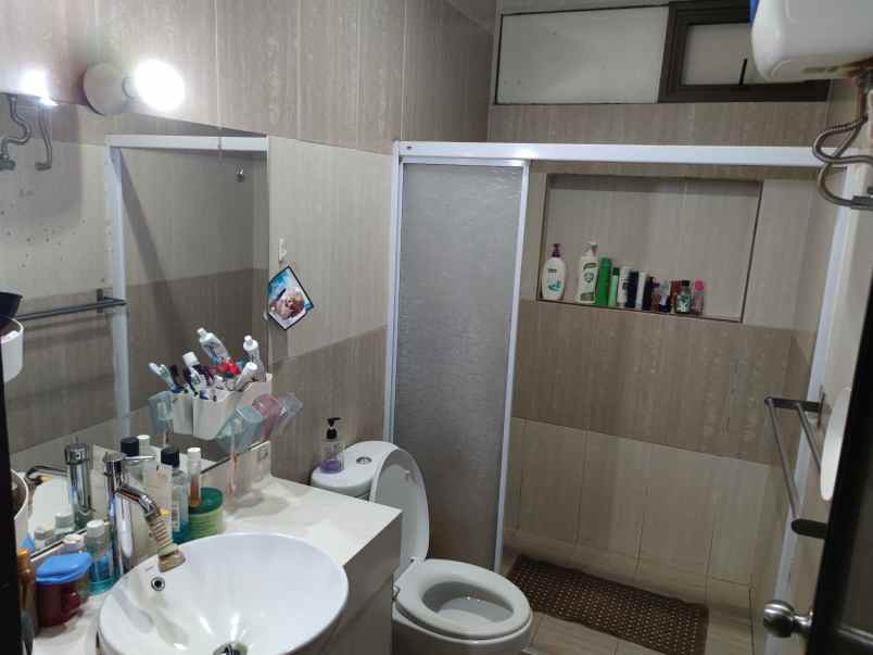 dijual rumah cluster cempaka suvarna sutera tangerang