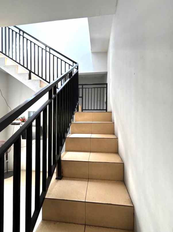 dijual rumah cluster ifolia harapan indah