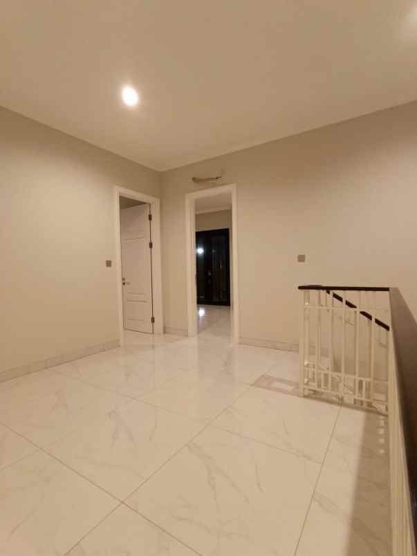dijual rumah cluster jasmia scg