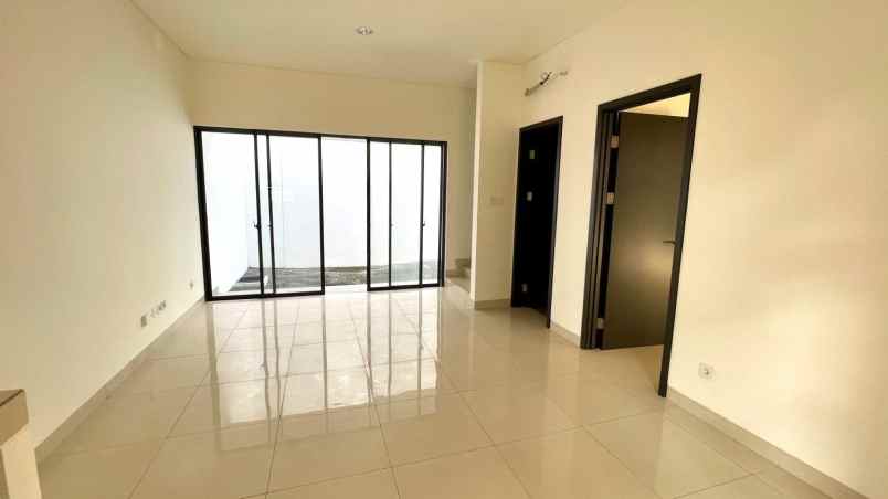 dijual rumah cluster maison de wisteria