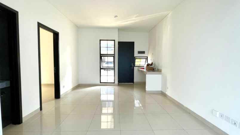 dijual rumah cluster maison de wisteria