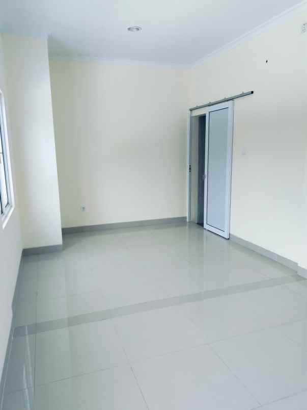 dijual rumah cluster michelia paramount