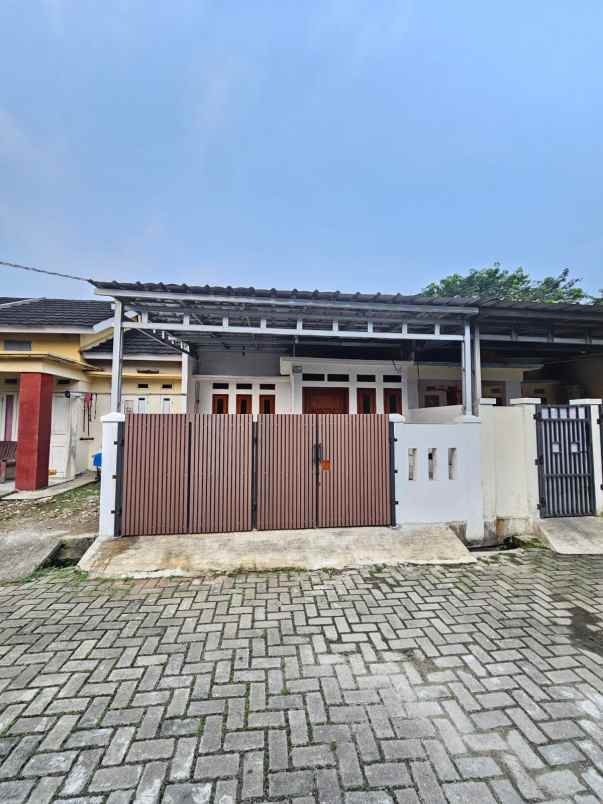 dijual rumah cluster nirwana
