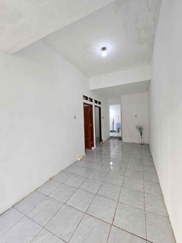 dijual rumah cluster nirwana