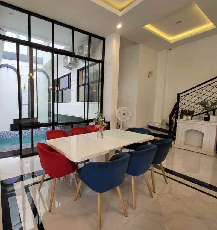 dijual rumah cluster palm spring