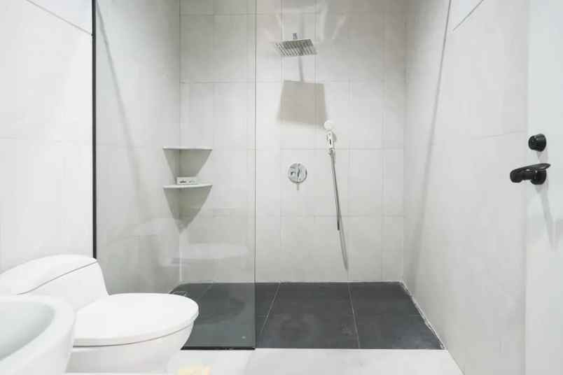 dijual rumah cluster yarra jgc jakarta
