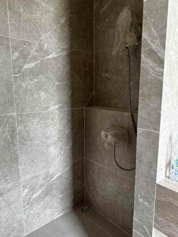 dijual rumah crystal golf citraland