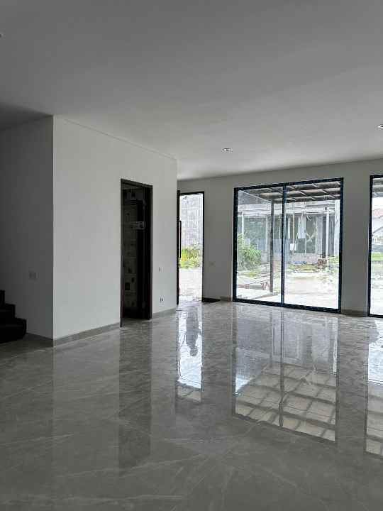 dijual rumah crystal golf citraland