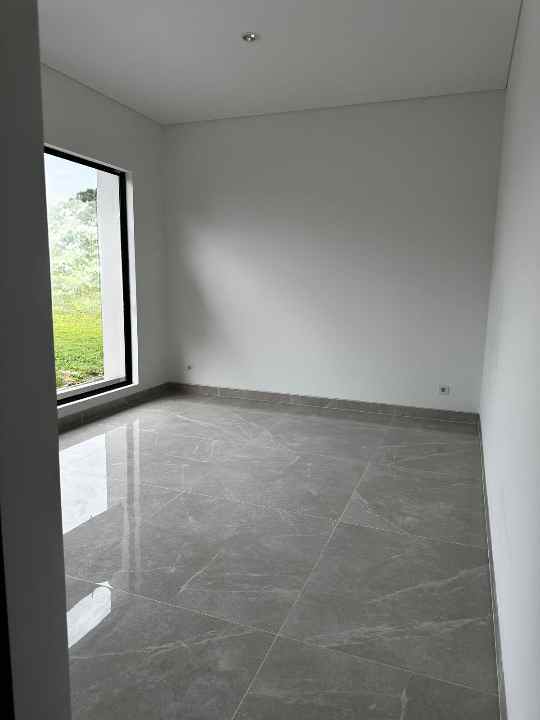 dijual rumah crystal golf citraland