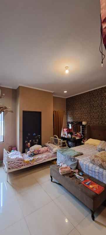 dijual rumah delatinos bsd city