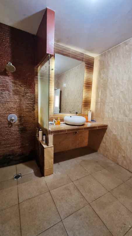 dijual rumah deltasari baru cluster