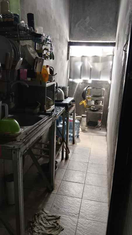 dijual rumah dengan tanah luas dikaliabang