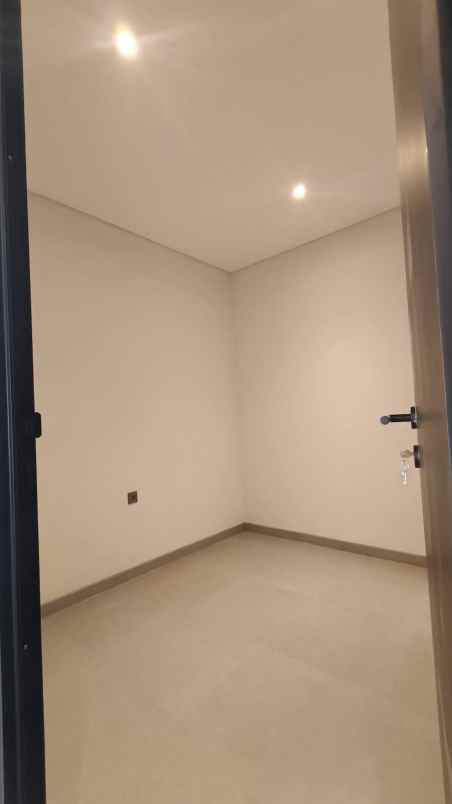 dijual rumah dharmahusada mas