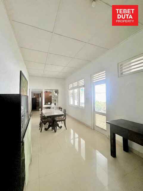 dijual rumah dharmawangsa kebayoran baru