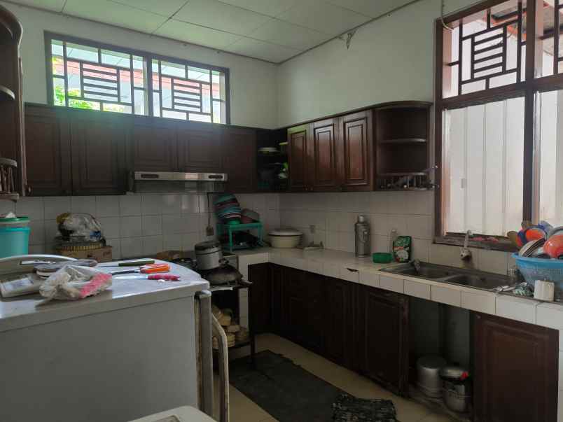 dijual rumah di badran solo