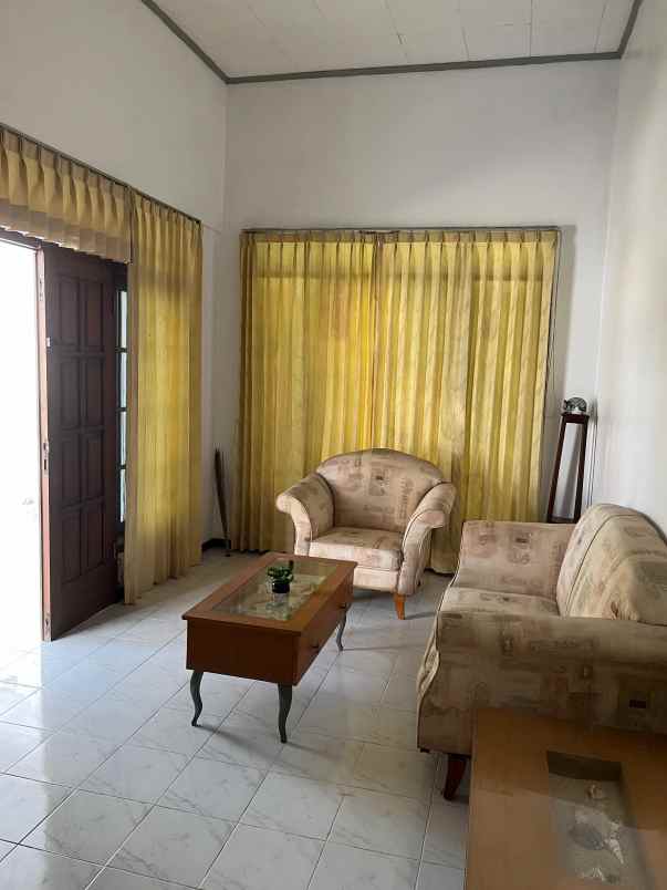 dijual rumah di banyuagung solo