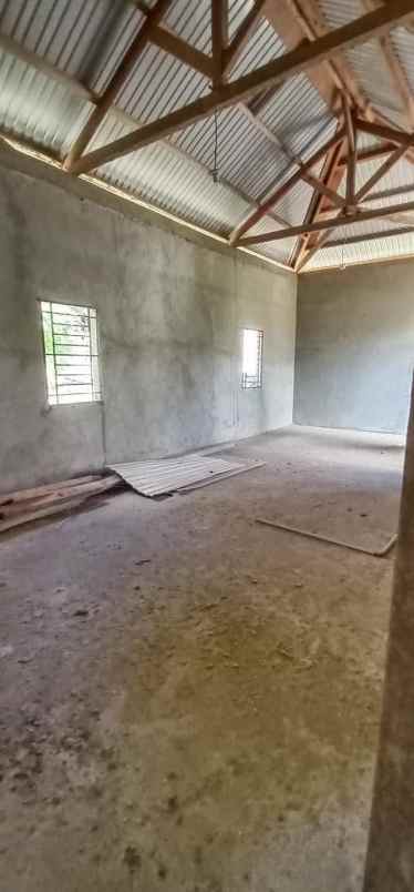 dijual rumah di desa tunduno jalan poros boro2 konsel