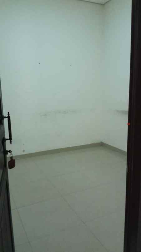 dijual rumah di perumahan dki pondok kelapa