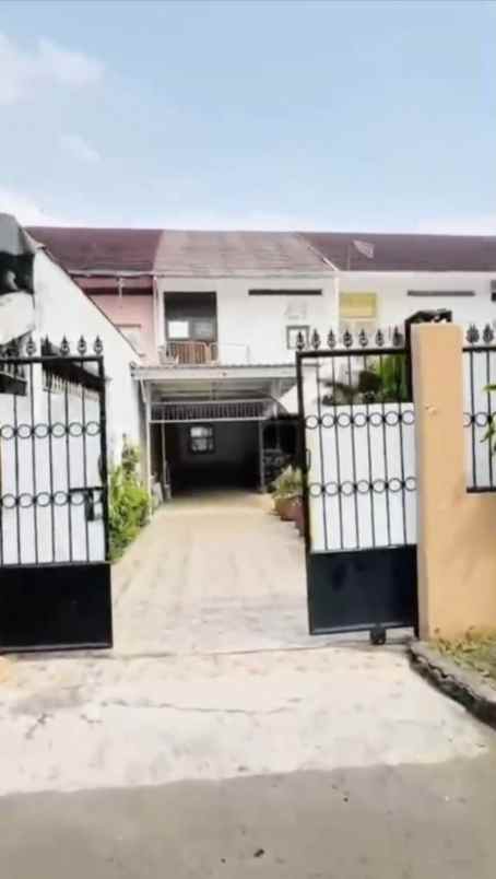 dijual rumah di tanah abang jakarta pusat