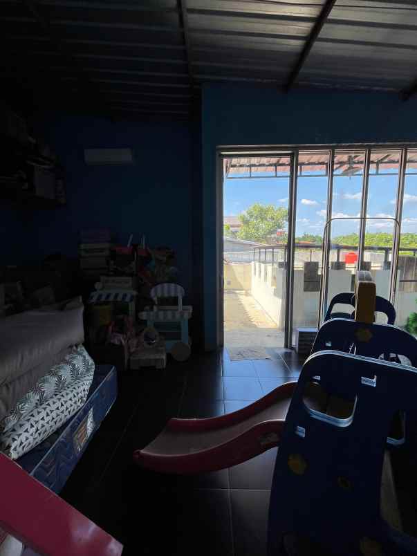 dijual rumah di tengah kota solo