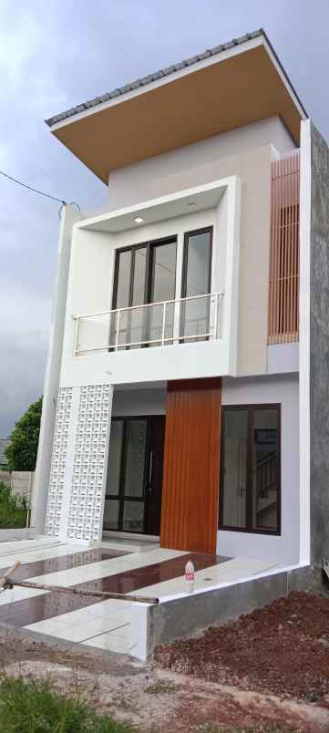 dijual rumah diover kredit rumah di jl