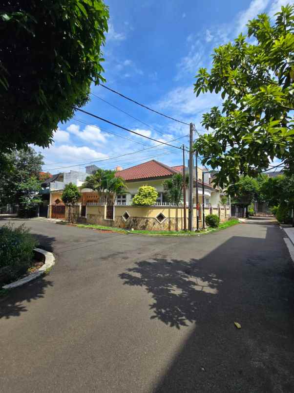 dijual rumah duren sawit jakarta timur