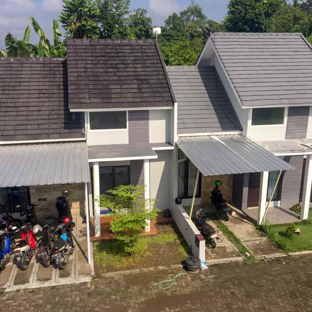dijual rumah estetik pinggiran kota kediri