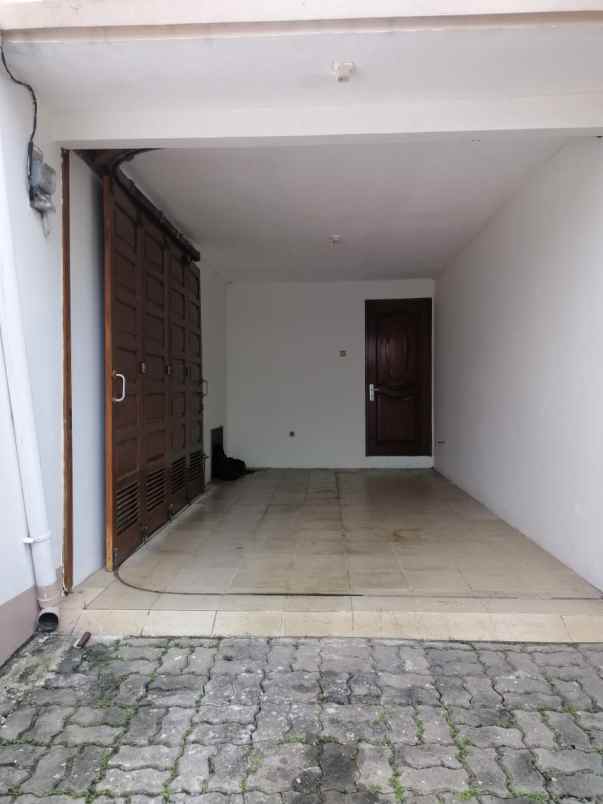 dijual rumah galursari utan kayu