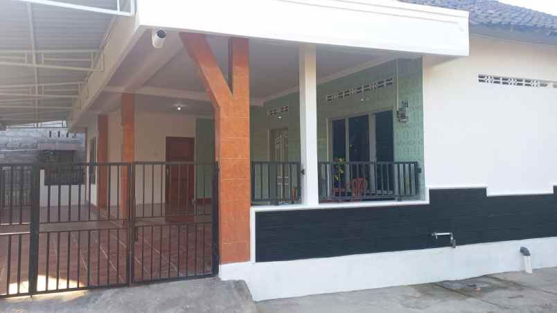 dijual rumah godean